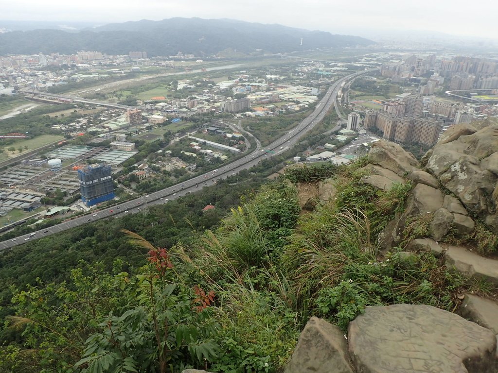 P2168078.JPG - 三峽  鳶山  (福德坑山)