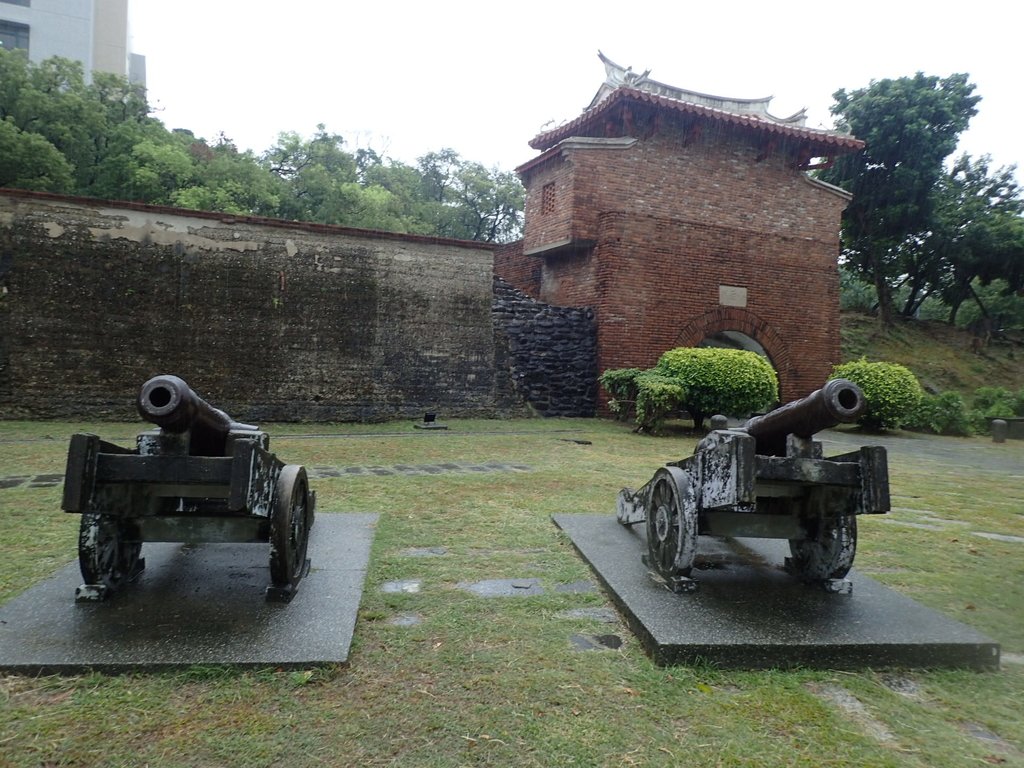 PB074472.JPG - 台灣府城城垣之  小西門