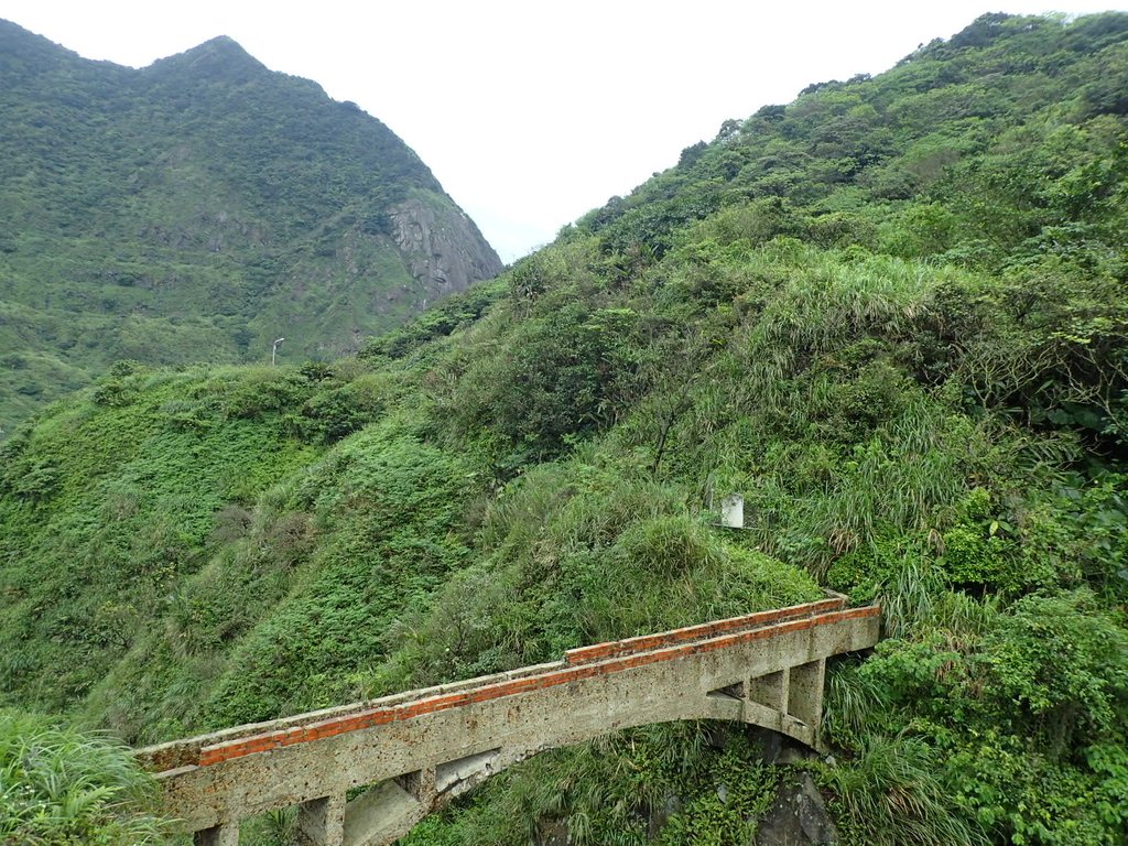 P3240535.JPG - 金瓜石之  內九份溪圳橋