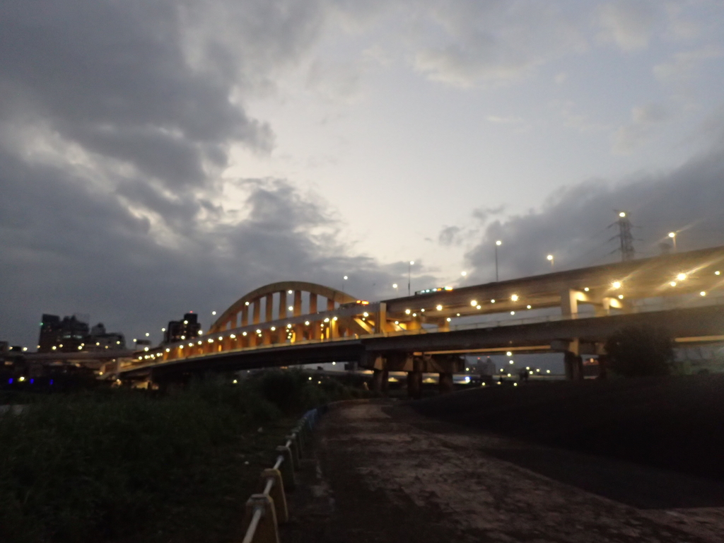 P1264282.JPG - 松山  麥帥二橋光影