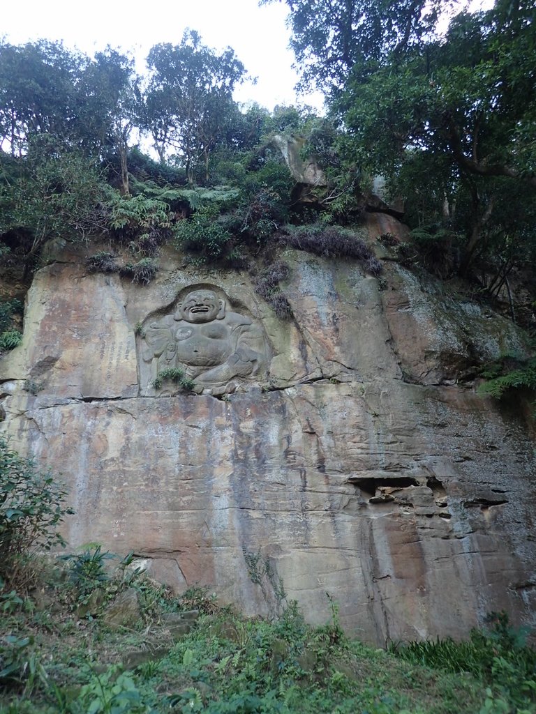 PB300538.JPG - 中和  圓通禪寺之  摩崖石刻