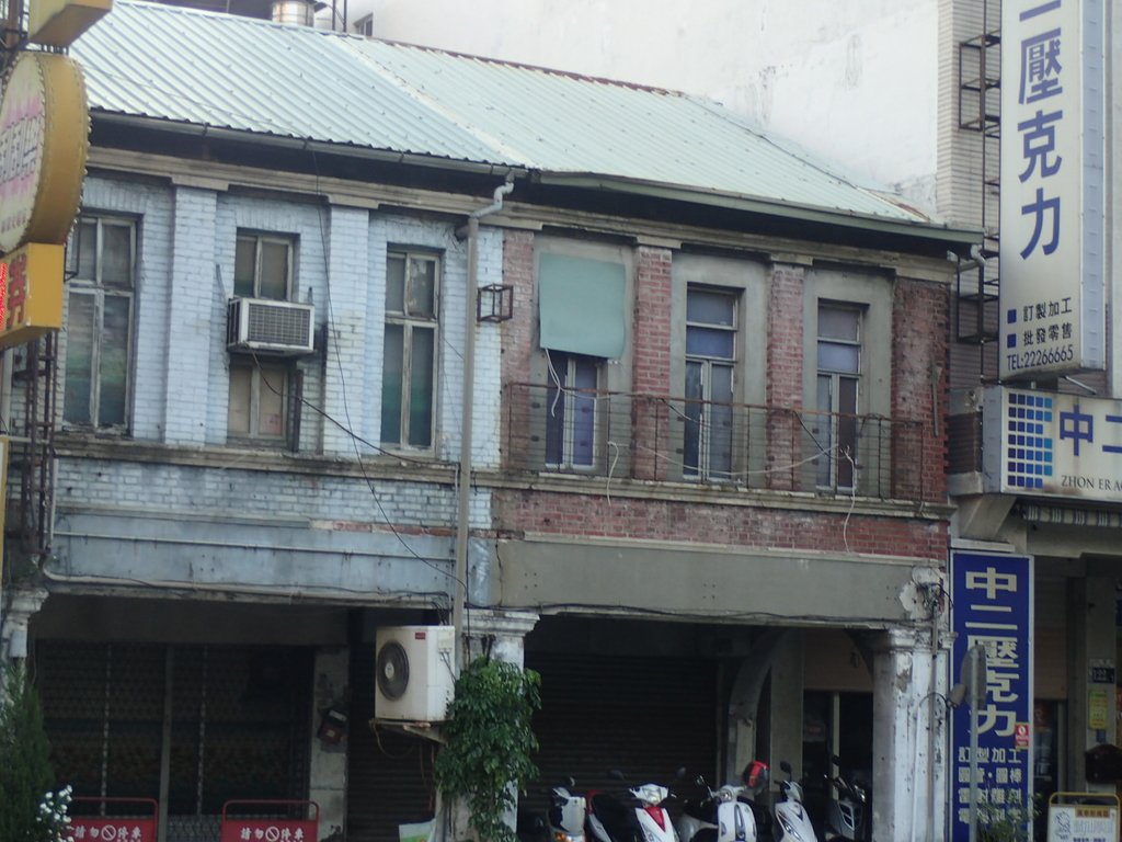 P4245166.JPG - 台中  街屋建築巡禮  01