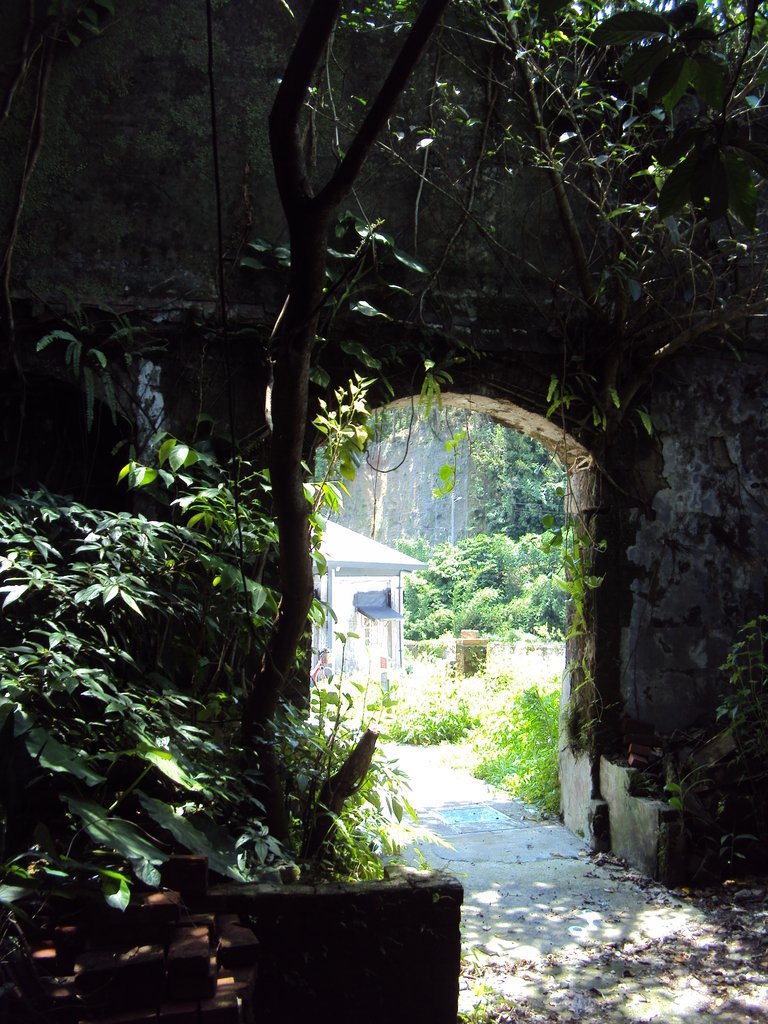 DSC07327.JPG - 雙溪  東和戲院  被我黎民碑