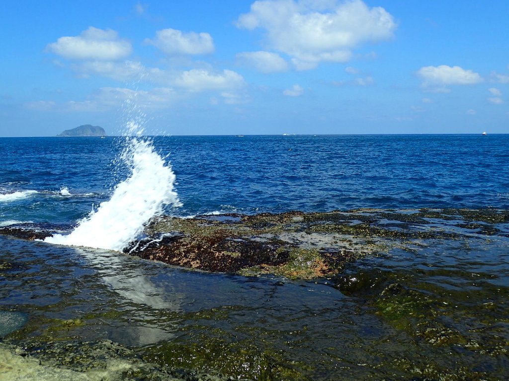 PA115092.JPG - 東北角海岸岩石之美  (03)