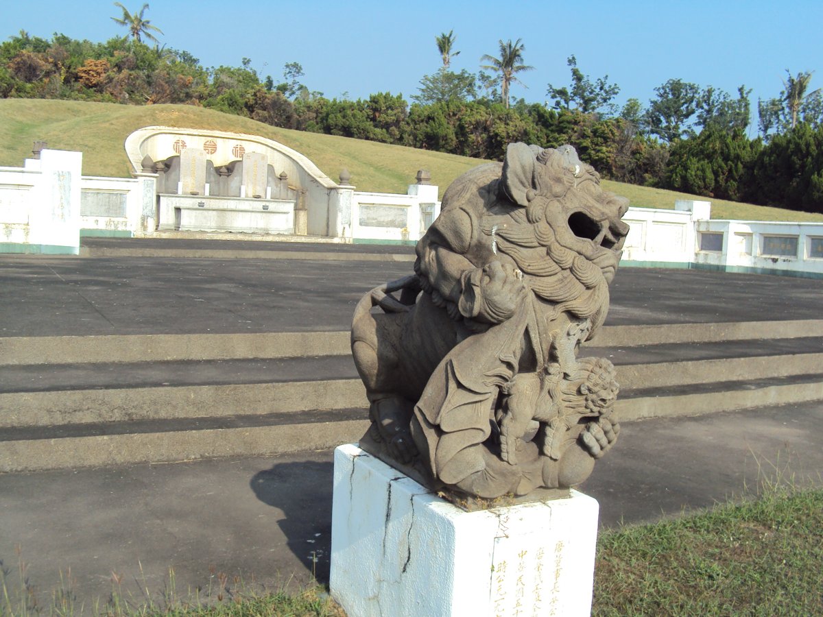 DSC05103.JPG - 林園  唐榮墓園