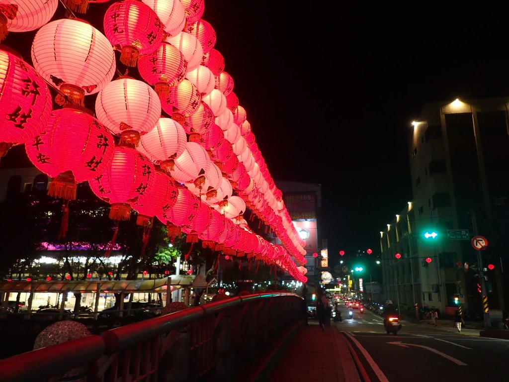 P8126305.JPG - 基隆  中元普渡之夜色即景