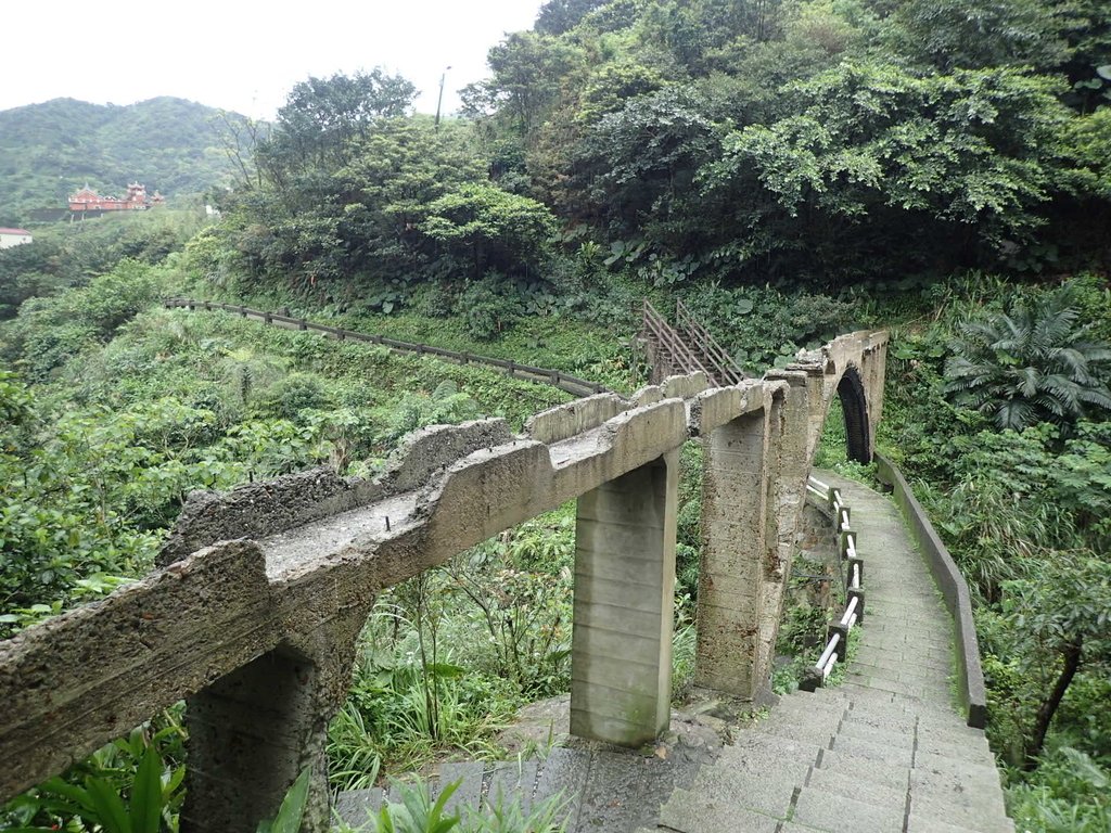 P3240591.JPG - 金瓜石之  外九份溪圳橋