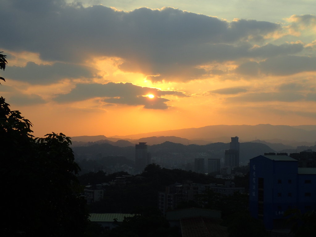 P9309278.JPG - 基隆  圓窗領夕照