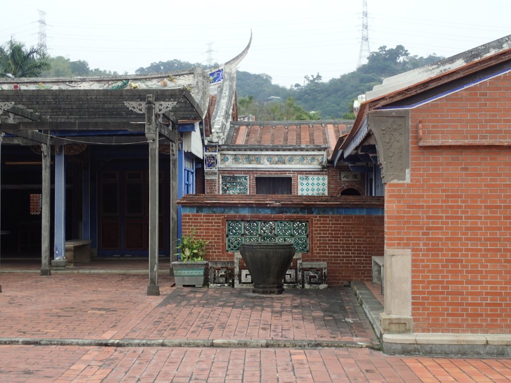 P1018505.JPG - 霧峰  頂厝之景薰樓