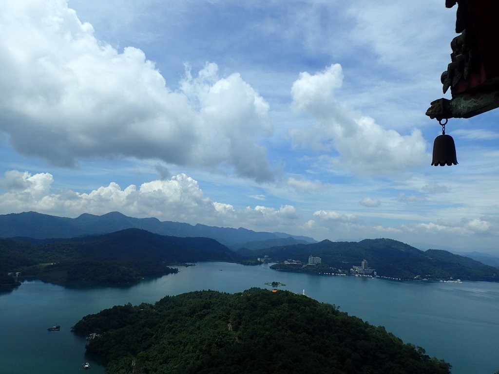 P9017502.JPG - 慈恩塔  眺日月潭之  湖光山色